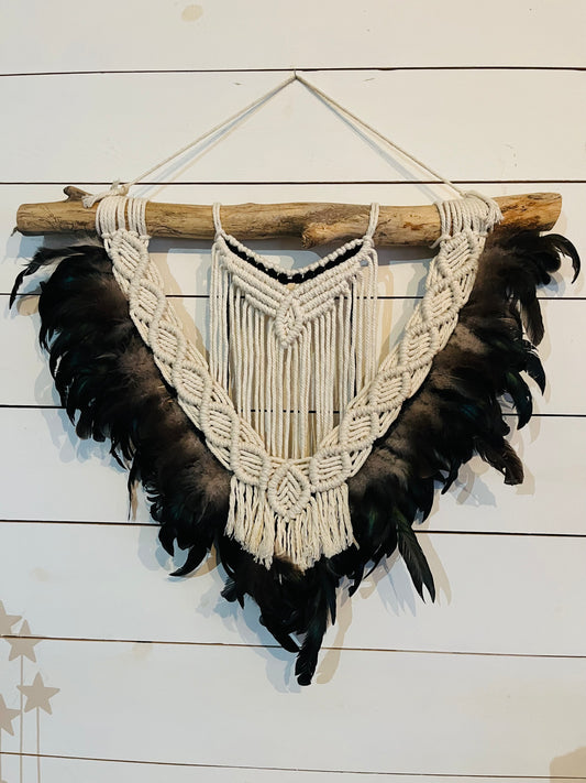 Boho Feathers Macrame