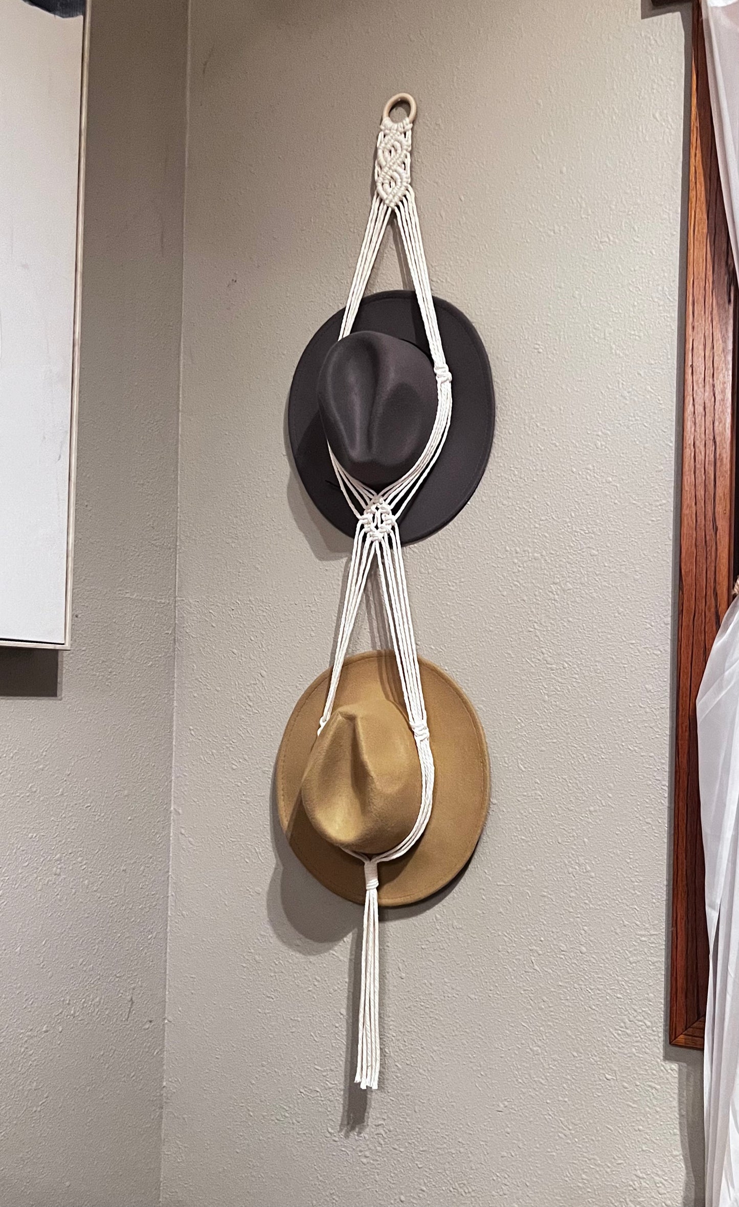 Macrame hat hanger